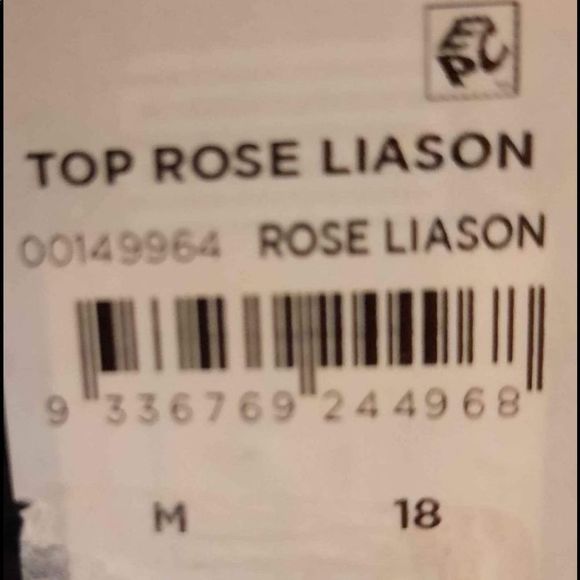 Pretty blouse - Picture 4 of 5